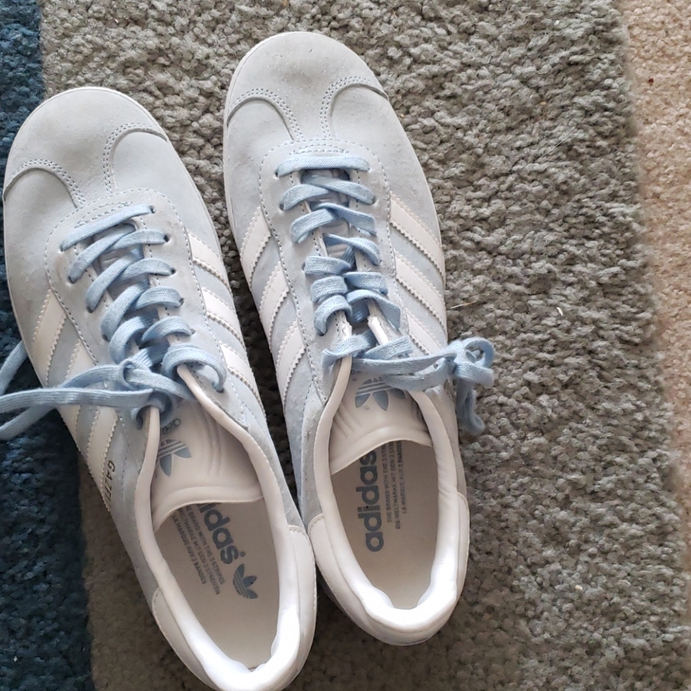 Adidas gazelle tennis shoes